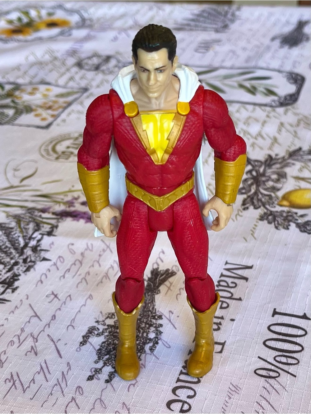 2019 Mattel DC Comics Shazam Movie 6” Action Figure with White Cape